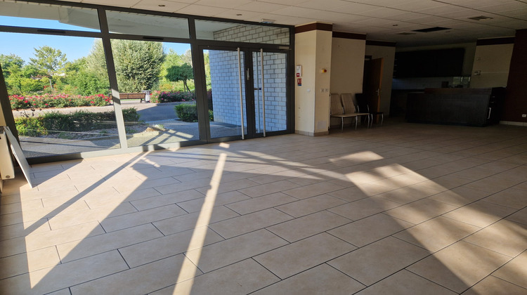 Ma-Cabane - Vente Local commercial Huningue, 171 m²