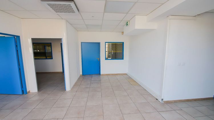 Ma-Cabane - Vente Local commercial HYERES, 221 m²