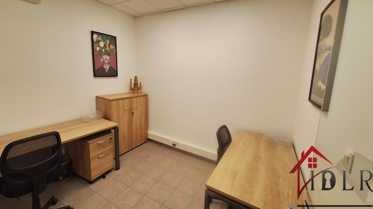 Ma-Cabane - Vente Local commercial Hyères, 119 m²