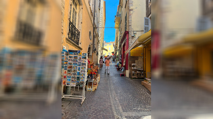 Ma-Cabane - Vente Local commercial HYERES, 30 m²
