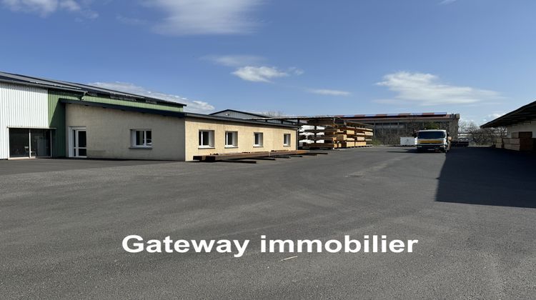 Ma-Cabane - Vente Local commercial Issoire, 2900 m²