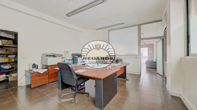Ma-Cabane - Vente Local commercial Issy-les-Moulineaux, 96 m²