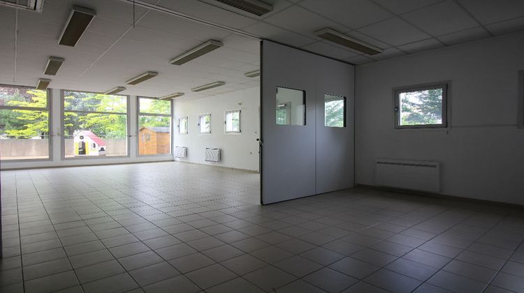 Ma-Cabane - Vente Local commercial JOINVILLE-LE-PONT, 330 m²