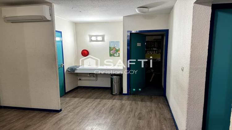 Ma-Cabane - Vente Local commercial L' Isle-d'Abeau, 123 m²