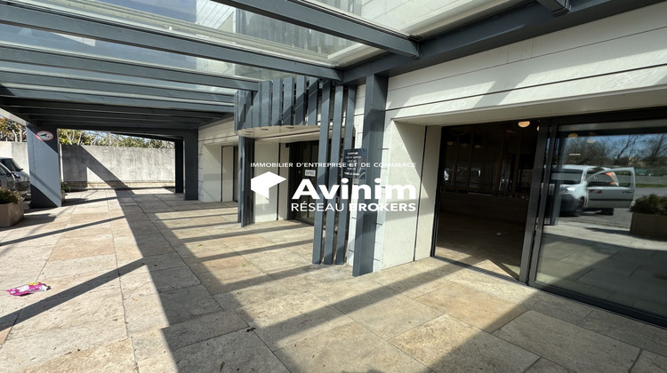 Ma-Cabane - Vente Local commercial L'Isle-sur-la-Sorgue, 750 m²