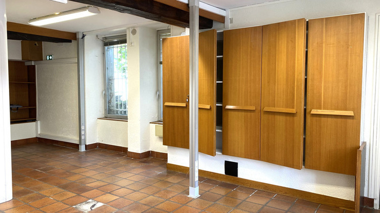 Ma-Cabane - Vente Local commercial L ISLE SUR SEREIN, 150 m²