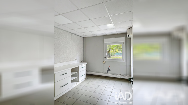 Ma-Cabane - Vente Local commercial La Boisse, 160 m²