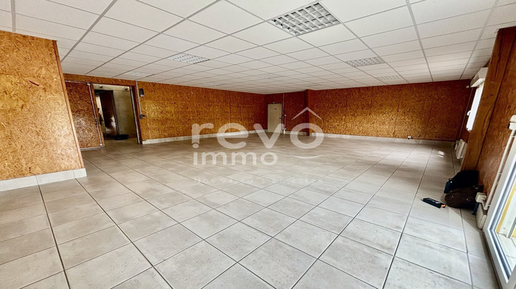 Ma-Cabane - Vente Local commercial LA BREILLE LES PINS, 340 m²