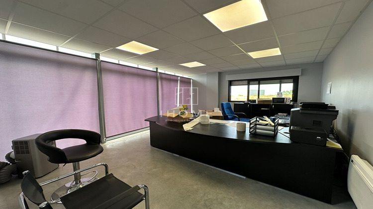 Ma-Cabane - Vente Local commercial LA CHAPELLE-ACHARD, 1100 m²