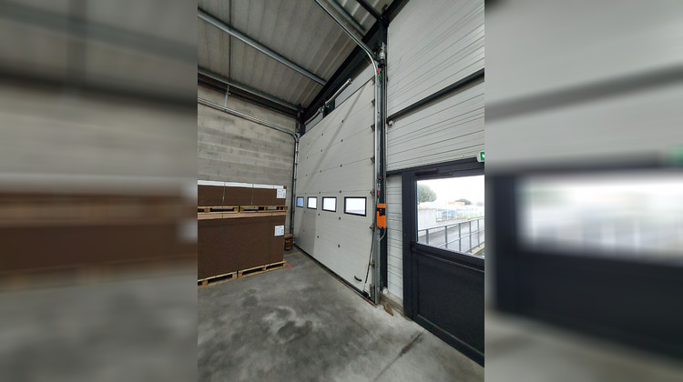 Ma-Cabane - Vente Local commercial LA CHAPELLE-ACHARD, 818 m²