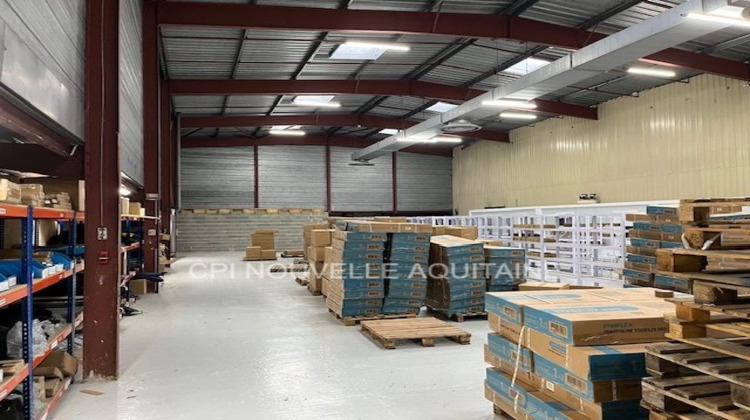 Ma-Cabane - Vente Local commercial La Couronne, 2018 m²