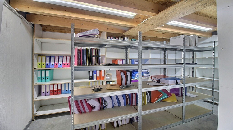 Ma-Cabane - Vente Local commercial LA ROCHE-SUR-FORON, 431 m²