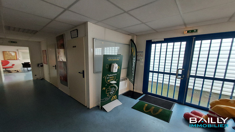 Ma-Cabane - Vente Local commercial LA ROCHE-SUR-YON, 200 m²