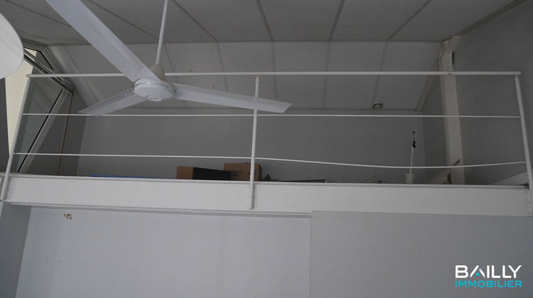 Ma-Cabane - Vente Local commercial LA ROCHE-SUR-YON, 150 m²