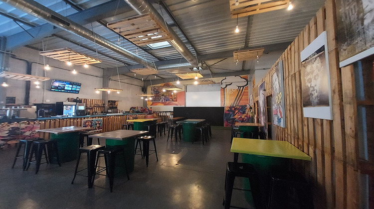 Ma-Cabane - Vente Local commercial LA ROCHE-SUR-YON, 300 m²