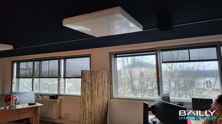 Ma-Cabane - Vente Local commercial LA ROCHE-SUR-YON, 107 m²