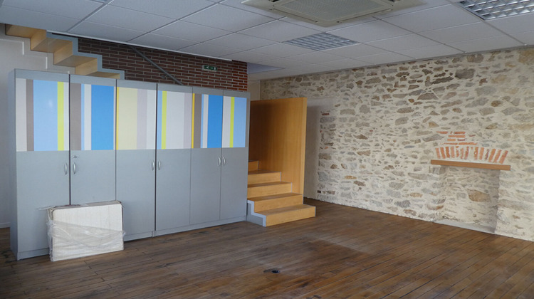 Ma-Cabane - Vente Local commercial LA ROCHE-SUR-YON, 128 m²