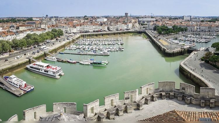 Ma-Cabane - Vente Local commercial La Rochelle, 270 m²