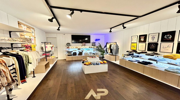 Ma-Cabane - Vente Local commercial LA ROCHELLE, 140 m²