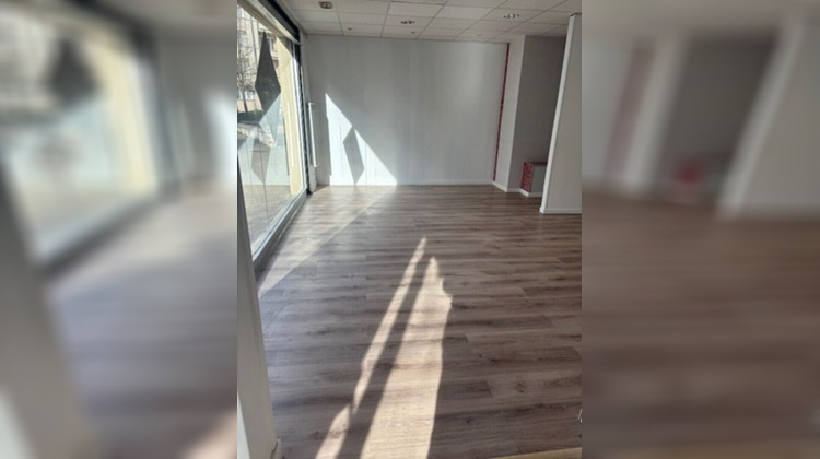 Ma-Cabane - Vente Local commercial LA TALAUDIERE, 83 m²