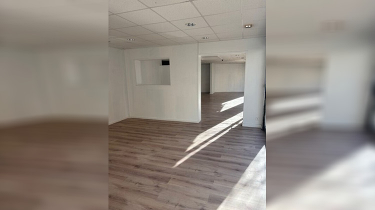 Ma-Cabane - Vente Local commercial LA TALAUDIERE, 83 m²