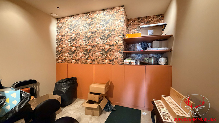 Ma-Cabane - Vente Local commercial LA TOUR-DE-SALVAGNY, 72 m²