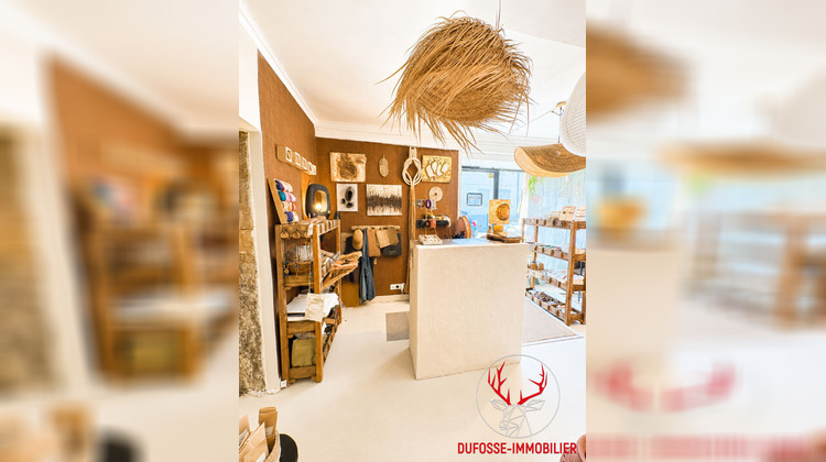 Ma-Cabane - Vente Local commercial LA TOUR-DE-SALVAGNY, 60 m²
