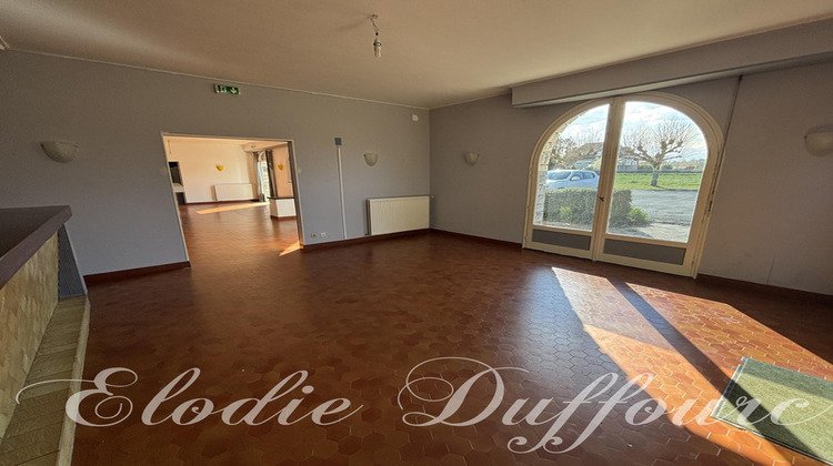 Ma-Cabane - Vente Local commercial LAMARQUE PONTACQ, 800 m²