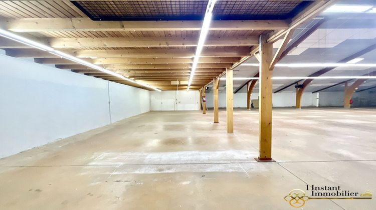 Ma-Cabane - Vente Local commercial LANDIVISIAU, 1180 m²