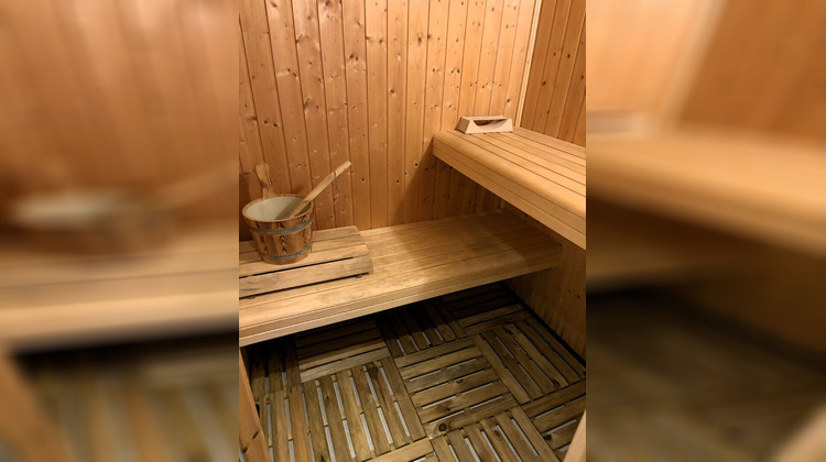 Ma-Cabane - Vente Local commercial LANGOIRAN, 330 m²