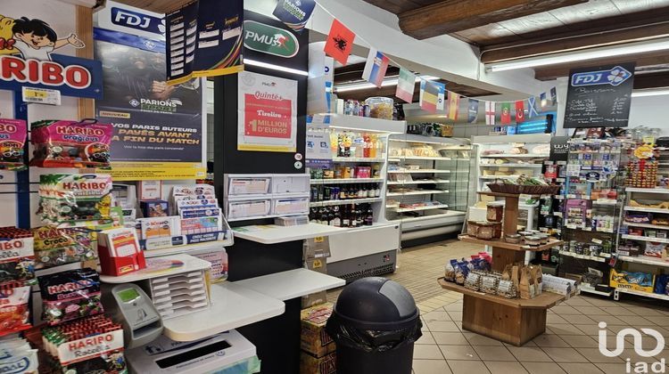 Ma-Cabane - Vente Local commercial Laqueuille, 300 m²