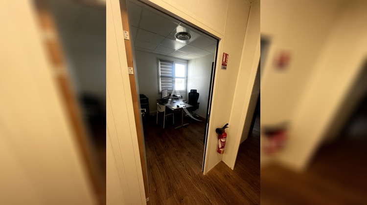Ma-Cabane - Vente Local commercial LATTES, 463 m²