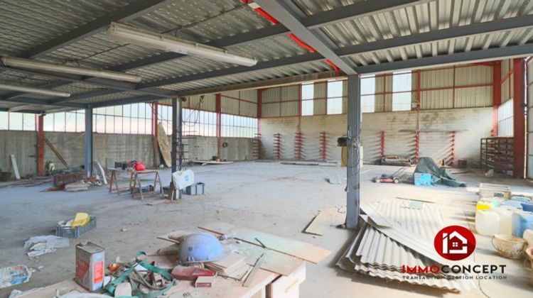 Ma-Cabane - Vente Local commercial Laudun-l'Ardoise, 306 m²