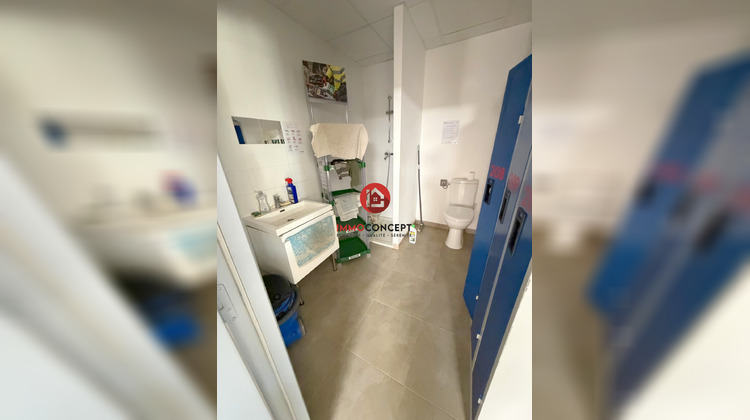 Ma-Cabane - Vente Local commercial Laudun-l'Ardoise, 450 m²