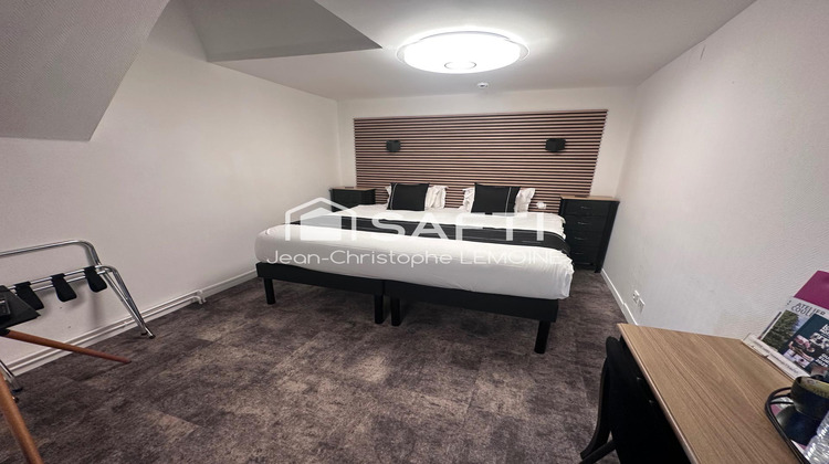 Ma-Cabane - Vente Local commercial Laval, 2200 m²