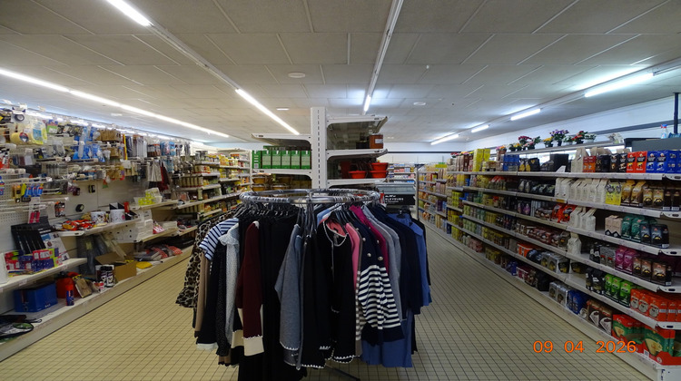 Ma-Cabane - Vente Local commercial Laval, 410 m²