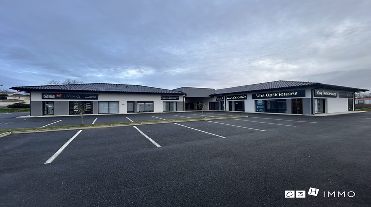 Ma-Cabane - Vente Local commercial Lavernose-Lacasse, 127 m²