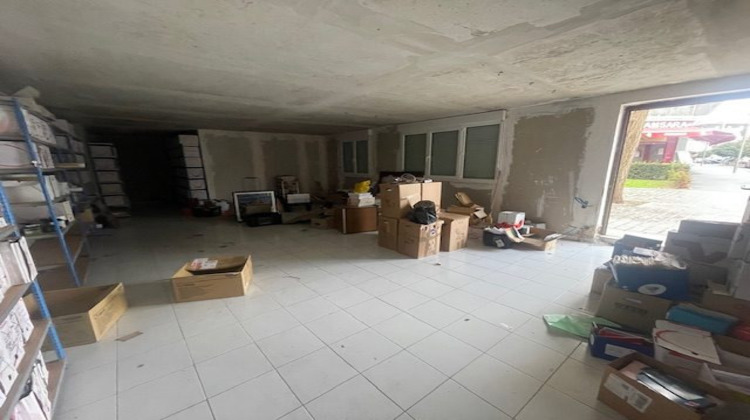 Ma-Cabane - Vente Local commercial Le Blanc-Mesnil, 48 m²