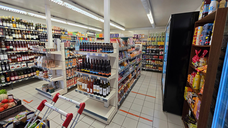 Ma-Cabane - Vente Local commercial LE BREUIL, 200 m²