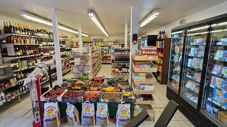 Ma-Cabane - Vente Local commercial LE BREUIL, 200 m²