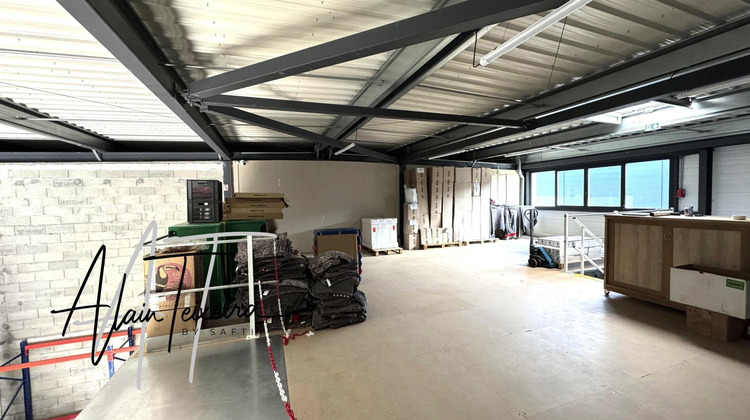 Ma-Cabane - Vente Local commercial Le Cannet-des-Maures, 820 m²