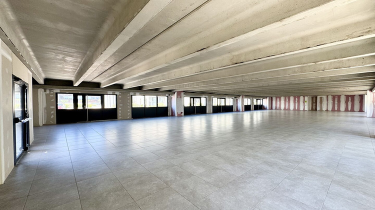 Ma-Cabane - Vente Local commercial LE CANNET-DES-MAURES, 309 m²