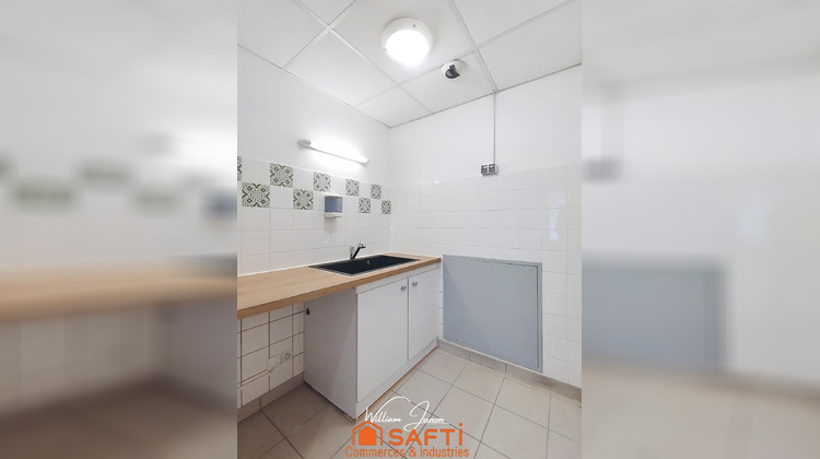 Ma-Cabane - Vente Local commercial Le Chambon-Feugerolles, 65 m²