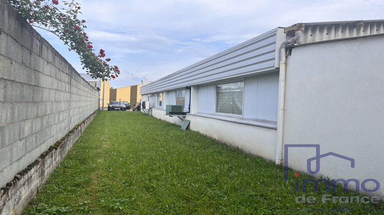 Ma-Cabane - Vente Local commercial Le Chambon-Feugerolles, 400 m²