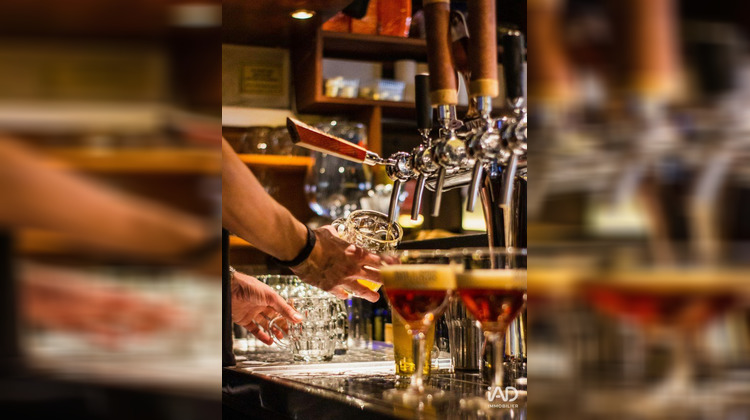 Ma-Cabane - Vente Local commercial Le Cloître-Pleyben, 256 m²