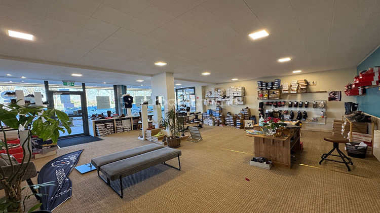 Ma-Cabane - Vente Local commercial LE GRAND-QUEVILLY, 100 m²