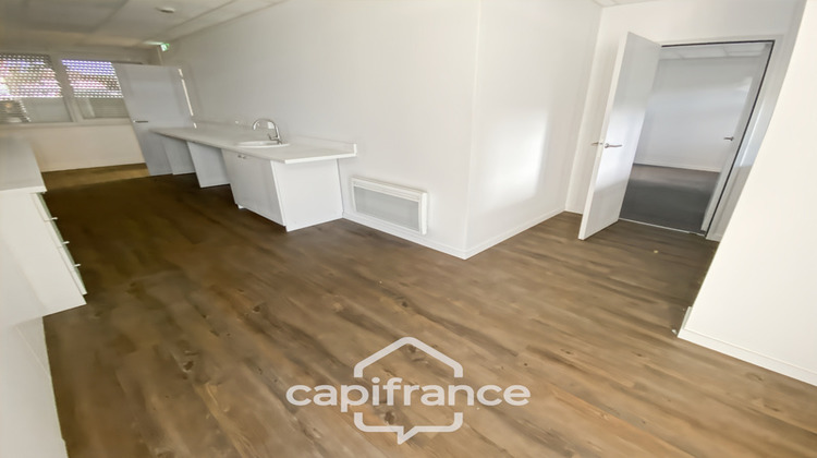 Ma-Cabane - Vente Local commercial LE HAILLAN, 90 m²