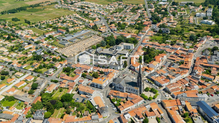 Ma-Cabane - Vente Local commercial Le Loroux-Bottereau, 535 m²