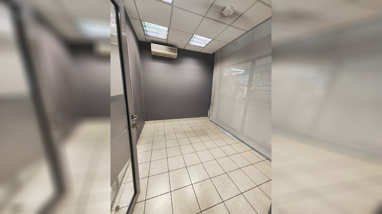 Ma-Cabane - Vente Local commercial Le Mée-sur-Seine, 61 m²