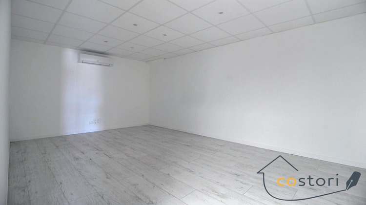 Ma-Cabane - Vente Local commercial Le Muy, 132 m²